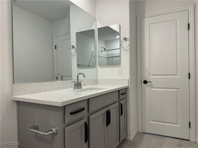 Building Photo - 5331 Barcola Ave