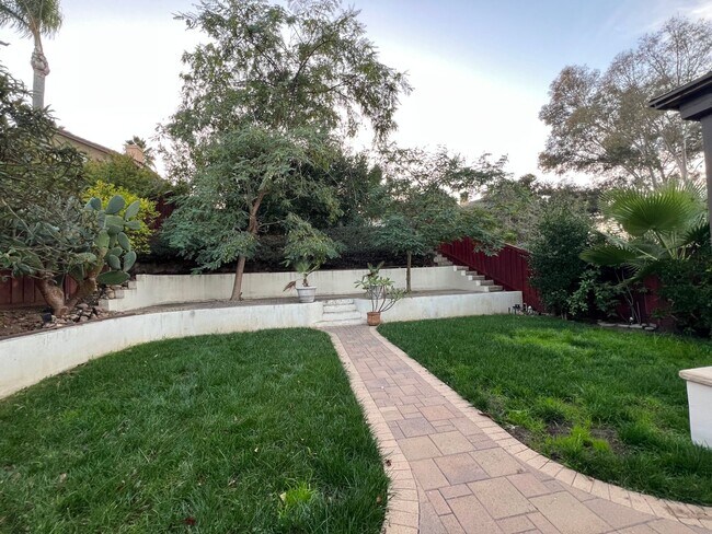 Building Photo - Beautifully Remodeled Poway Home