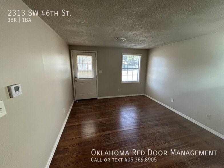 Building Photo - 2313 SW 46th St