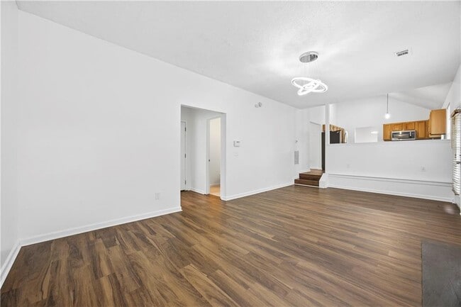 Building Photo - 3453 Cameo Ct