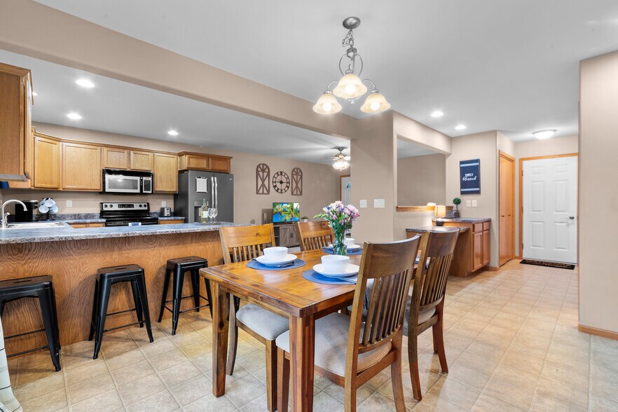 Building Photo - 115 Alydar Dr