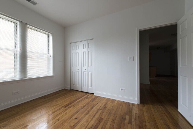 Building Photo - 3600 W Franklin Blvd Chicago, IL 60624