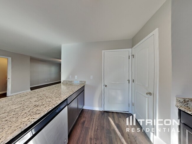Building Photo - 202 Renwick Drive LA VERGNE TN
