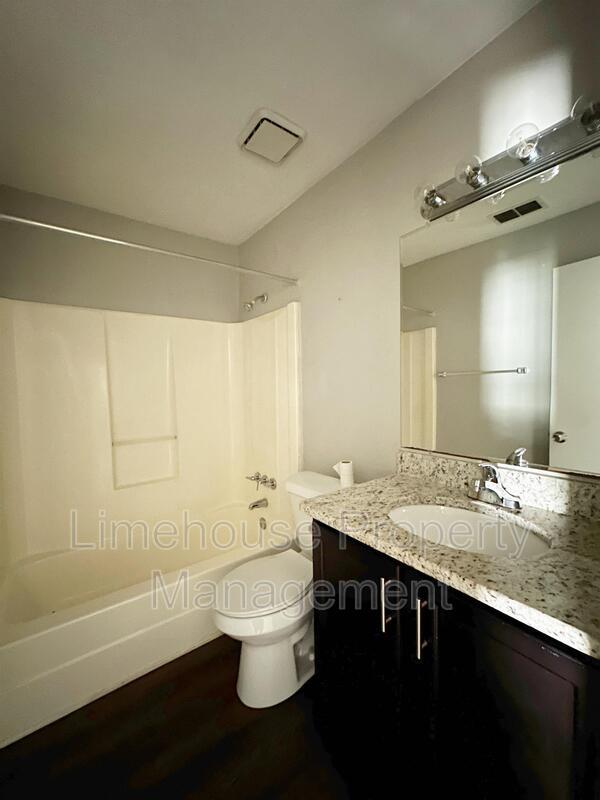 Building Photo - 1313 Tait Close