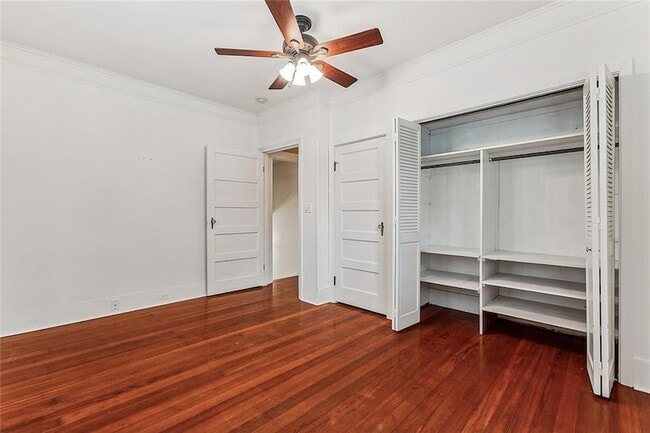 Building Photo - 5417 S Tonti St