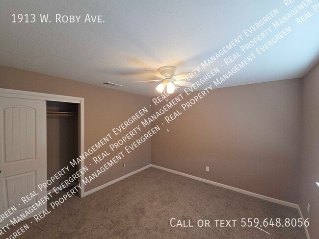 Building Photo - 1913 W Roby Ave