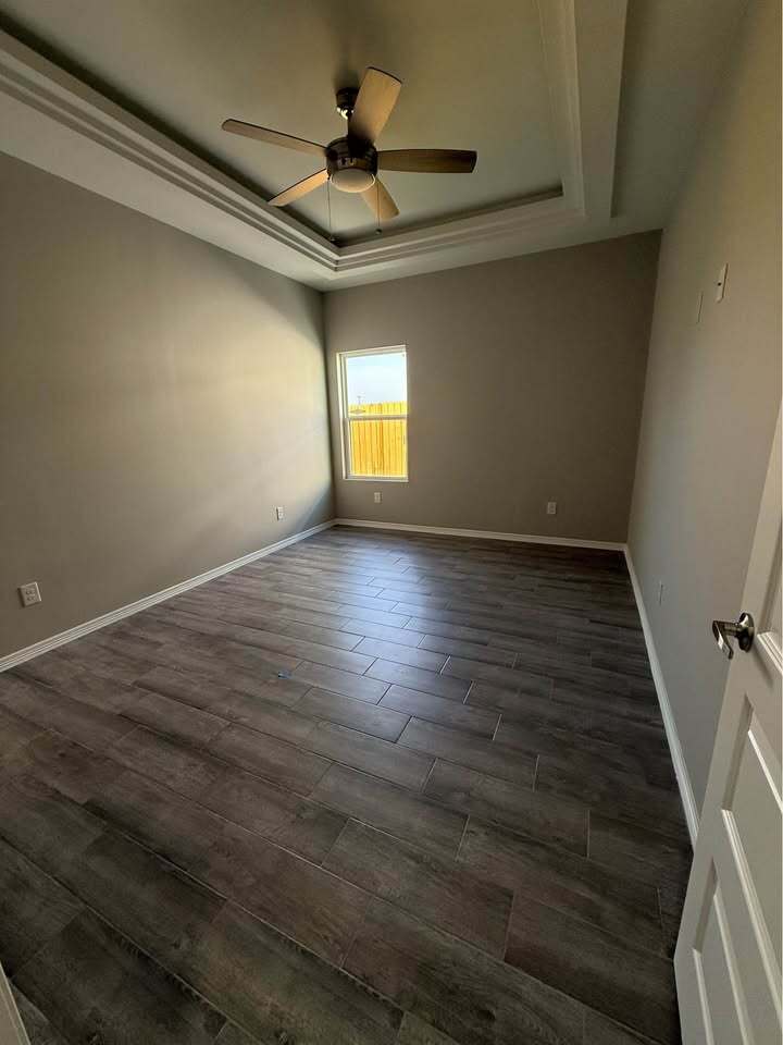 Building Photo - 2309 E Viviana St