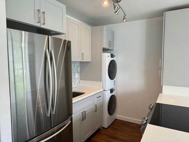 Building Photo - 45-535 Luluku Road, Unit I5