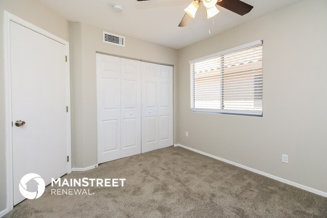 Building Photo - 2541 W Gary Dr