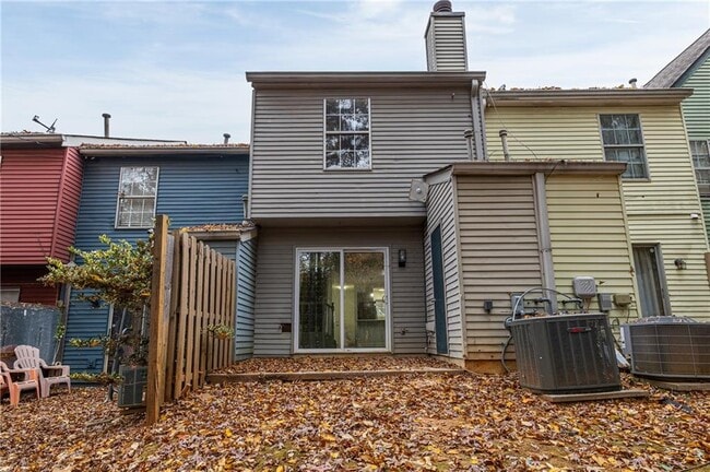 Building Photo - 6716 Colchester Pl NW