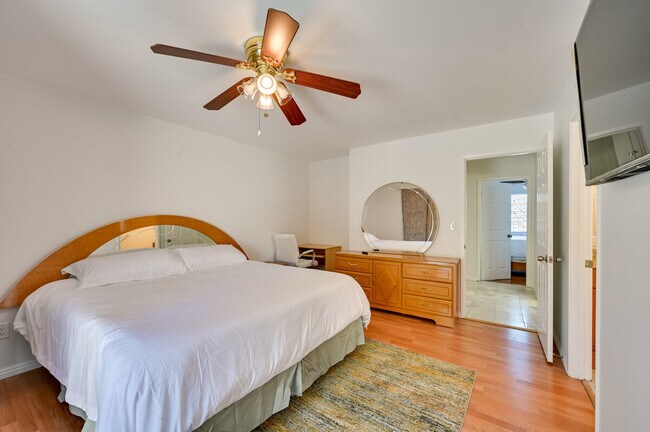 Building Photo - 719 Mahogany Dr