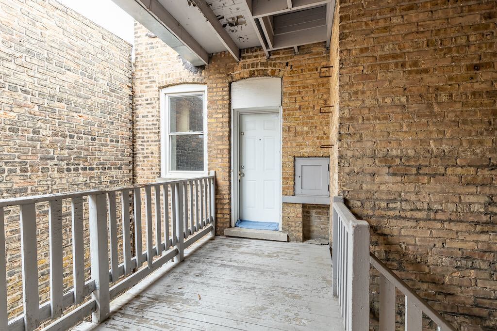 Building Photo - 3242 N Clifton Ave