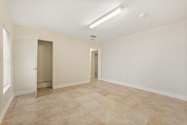 Building Photo - 1436 22nd St