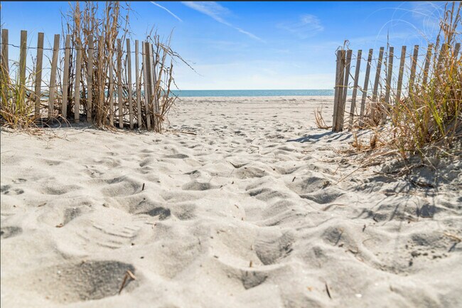 Building Photo - 1801 Withers Dr