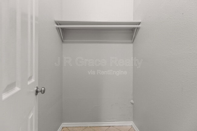 Building Photo - 2805 Bellmead Dr