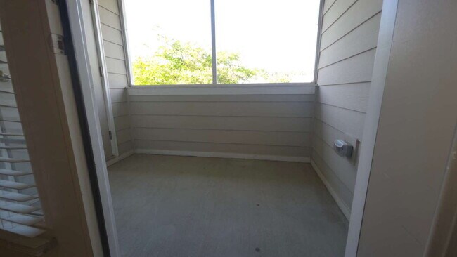 Building Photo - Resort Living. Fort Bragg Close. This is the One.