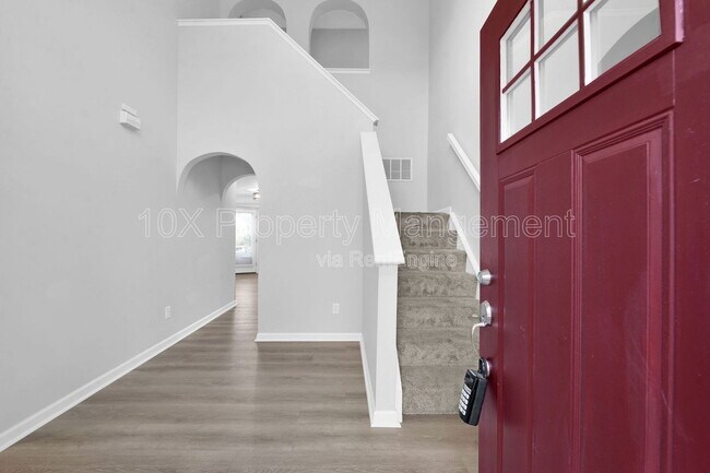 Building Photo - 96 Chenango Dr