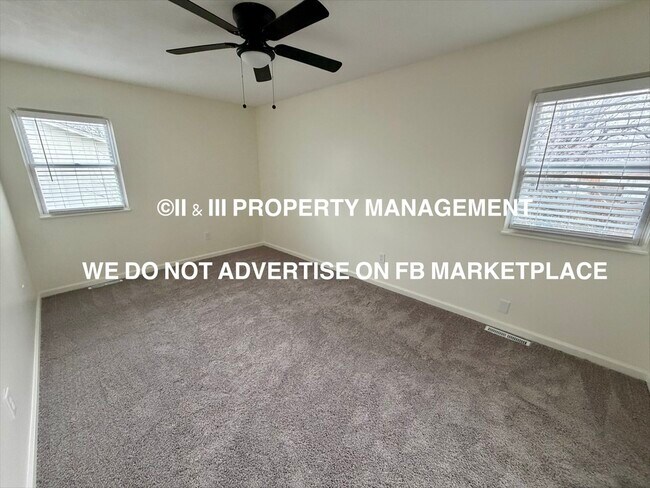 Building Photo - 816 S Montclaire Dr