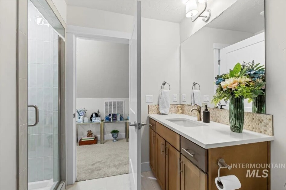 Building Photo - 9901 W Aviara St