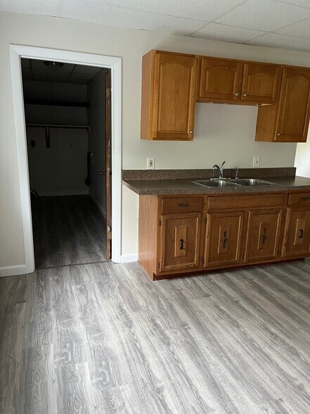 Building Photo - 5 Webster Pl