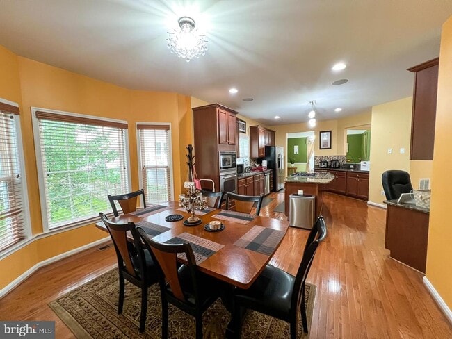 Building Photo - 25008 Owl Creek Dr