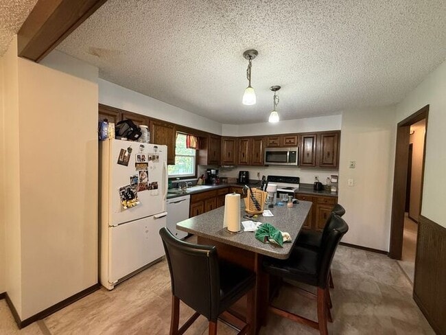 Building Photo - $2,995 | 4 Bedroom, 3 Bathroom Multi Floor House | NO Pets | Available for August 5th, 2026 Move In!