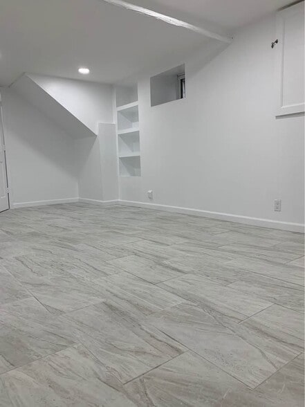 Building Photo - 48 Hill Ter