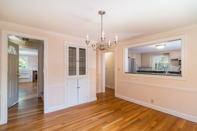 Building Photo - 15 Charles St