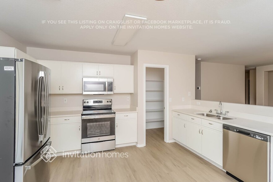 Building Photo - 3823 S Oxley St
