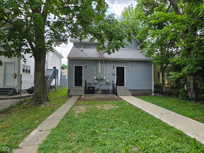 Building Photo - 327 N Sherman Dr