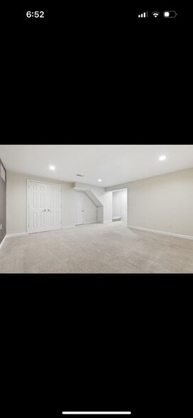 Building Photo - 57 Shrewsbury Ct