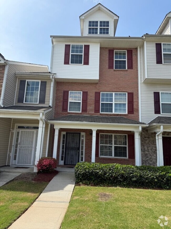 Building Photo - Stunning 4 BR / 3.5 Bath Townhome in Atlanta!