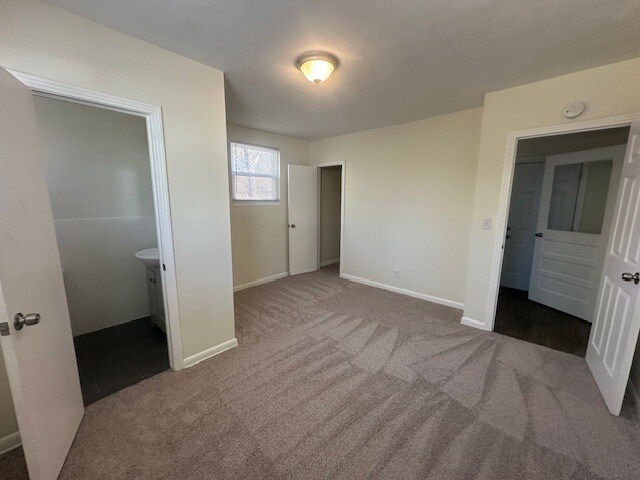 Building Photo - Updated 3BR Home with Fenced Yard & Garage