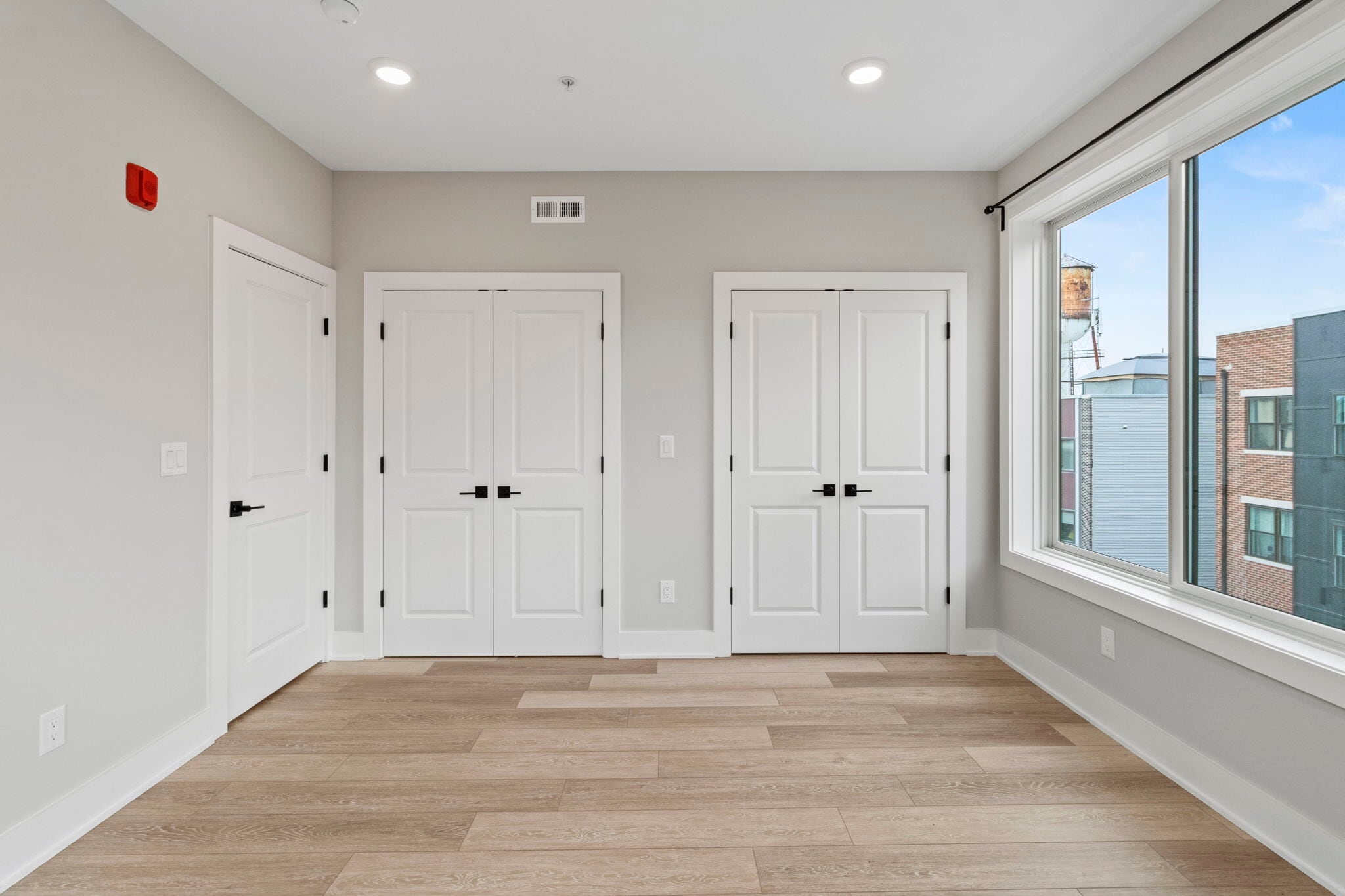 Building Photo - 2625 W Jefferson St