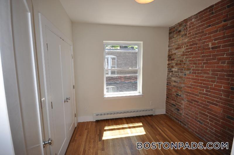 Building Photo - 22 Sussex St