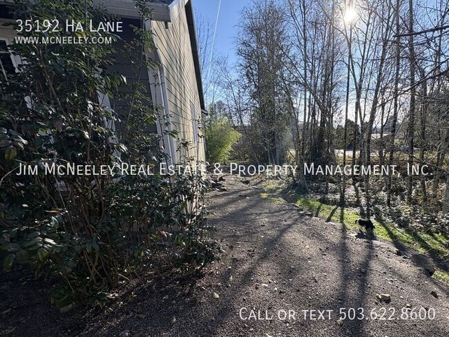 Building Photo - 35192 Ha Ln