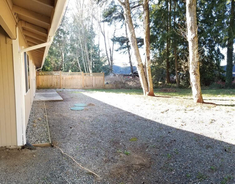 Building Photo - 10321 146th St E