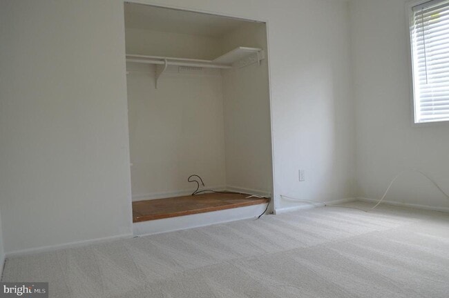 Building Photo - 10026 Fair Wds Dr