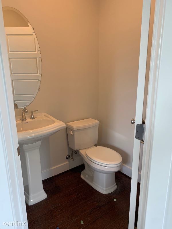 Building Photo - 3 br, 2 bath Townhome - 2363 Wyeth St