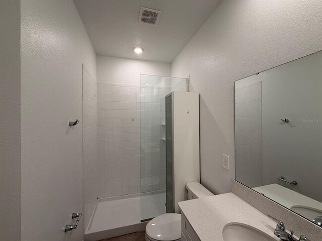 Building Photo - 9412 Revere Ave