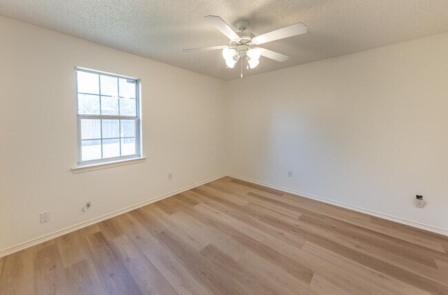 Building Photo - 6305 5th St