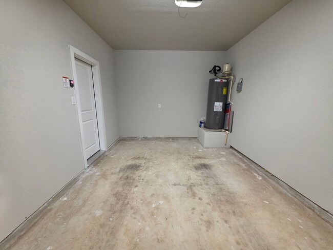 Building Photo - Townhome for Rent