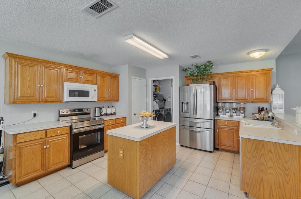 Building Photo - 308 McMurtry Dr