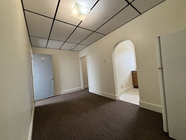 Building Photo - 117 N Main St