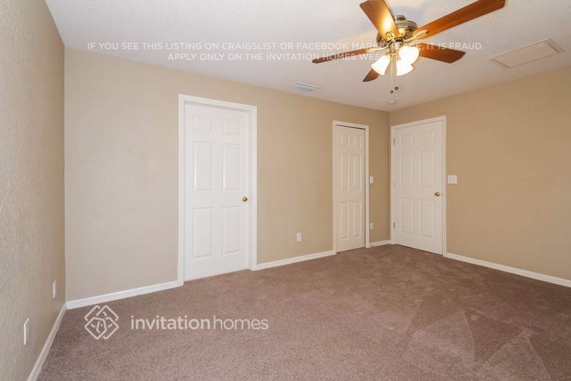 Building Photo - 3228 N Biscayne Dr