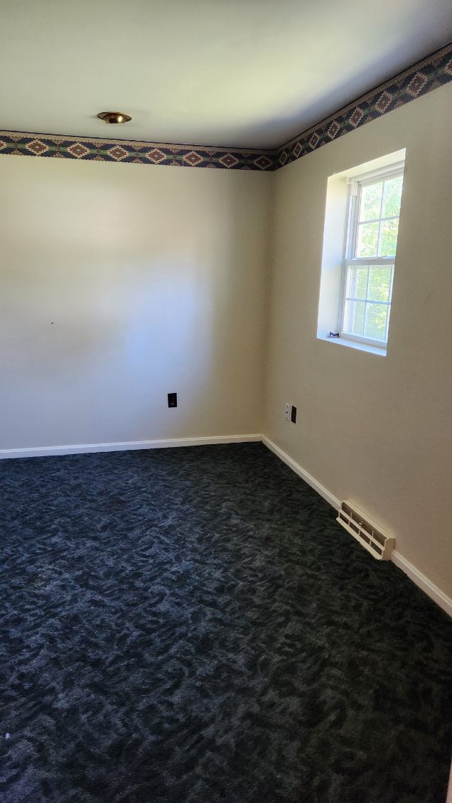 Building Photo - 1815 N 6th Ave