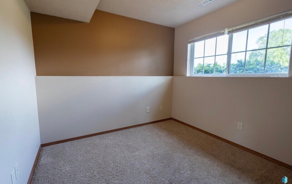Building Photo - 5805 W. Teem Street