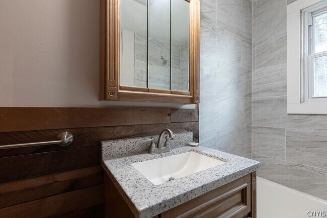 Building Photo - 7310 Oswego Rd