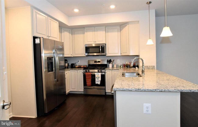 Building Photo - 3544 Briarwood Dr