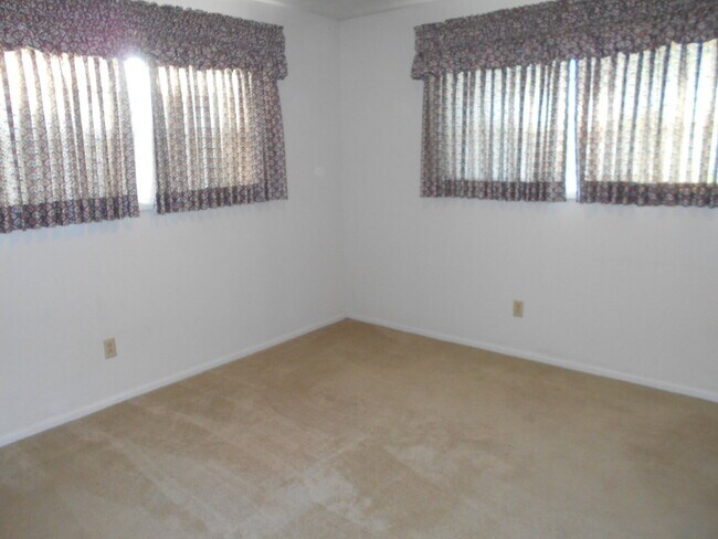 Building Photo - Cute 3/2/2 in LISD School District!